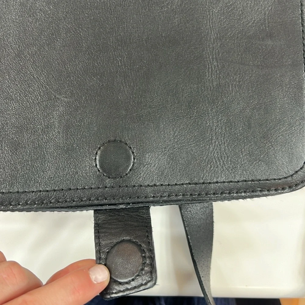 Madewell The Transport Flap Shoulder Bag - Picture 5 of 8